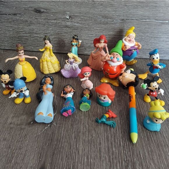 Disney Other - Disney Colorful Character Action Figure Collection